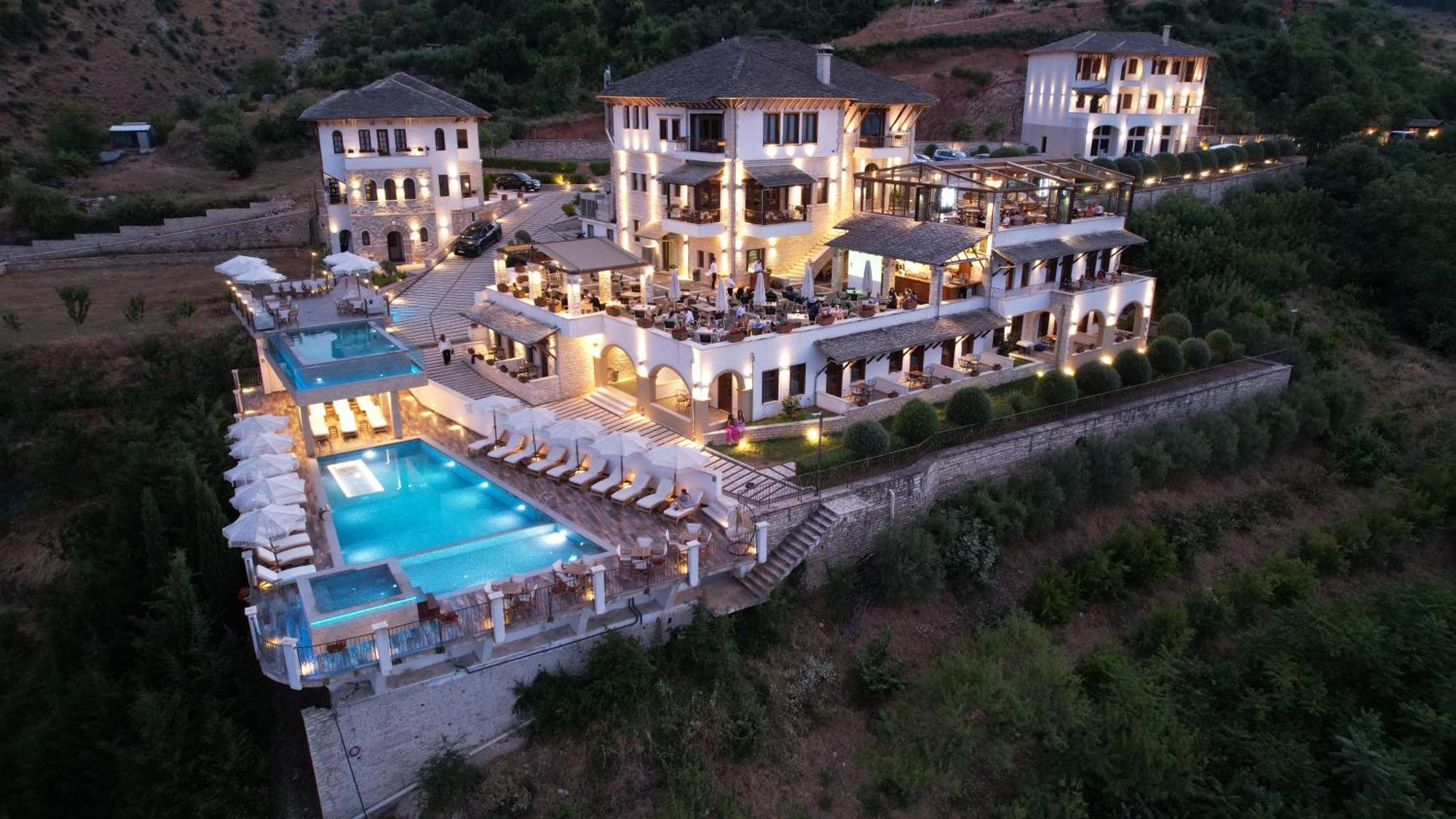 Kerculla Resort Gjirokastër 外观 照片